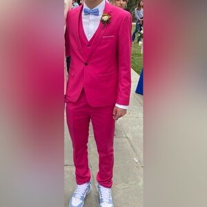 Fuchsia Suit with Vest perfect for prom